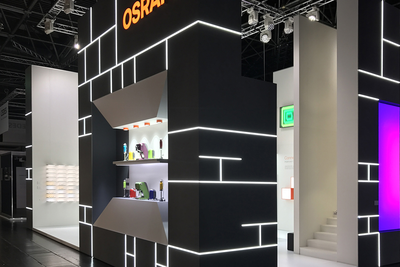 Through the focused light technologies, different solutions are presented turning shopping into an experience. Made by prio event Management for OSRAM EuroShop 2017.